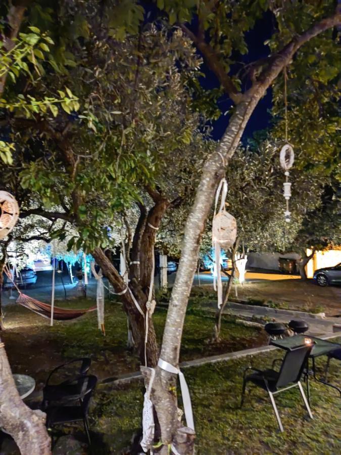 Smaragdi Studios Πευκάρι Εξωτερικό φωτογραφία
