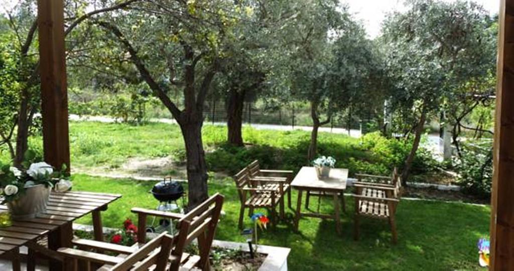 Smaragdi Studios Πευκάρι Εξωτερικό φωτογραφία